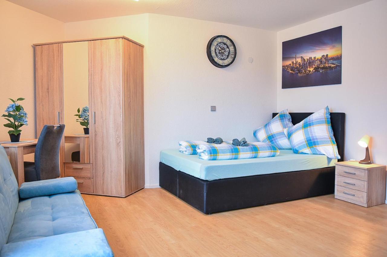 Ruhige Im . Private Parkplatz ,balkon ,netflix Apartment